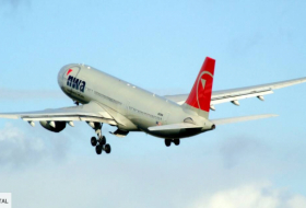 Transport aérien: Londres veut baisser la taxe sur les billets d’avion