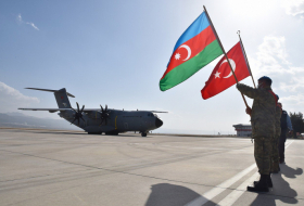  Des militaires azerbaïdjanais seront formés en Turquie -  PHOTO  