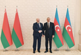 La rencontre entre Ilham Aliyev et Alexandre Loukachenko s'est élargie aux membres des délégations  