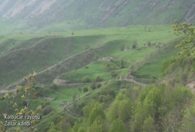     VIDEO   du village Zallar de la région de Kelbedjer  