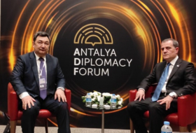  Le chef de la diplomatie azerbaïdjanaise tient une série de réunions à Antalya 