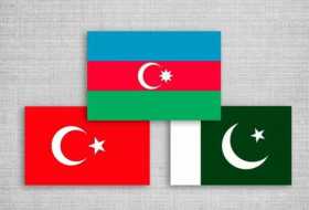  Les parlements d'Azerbaïdjan, de Turquie et du Pakistan signent la Déclaration de Bakou 