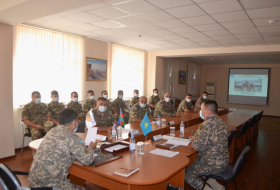 L'équipe azerbaïdjanaise participant à la compétition « Maîtres d'artillerie » part pour le Kazakhstan