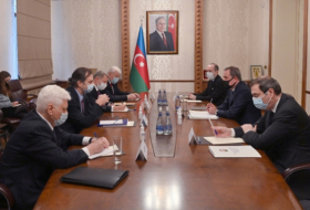  Le chef de la diplomatie azerbaïdjanaise reçoit le nouveau coprésident russe du Groupe de Minsk de l'OSCE
