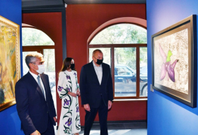 Le président azerbaïdjanais et la première dame visitent les expositions organisées à Choucha - PHOTOS  