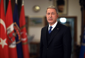   Le ministre turc de la Défense remercie les soldats de la paix azerbaïdjanais  