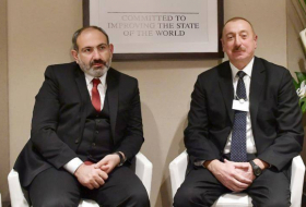  Le président azerbaïdjanais Ilham Aliyev rencontrera Pashinyan le mois prochain 