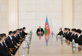  Le président Ilham Aliyev a reçu les membres du Qarabag FK -  PHOTOS  