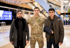  6 autres anciens combattants azerbaïdjanais envoyés en Turquie pour y être soignés 