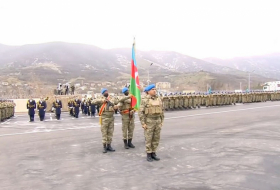  Le ministère azerbaïdjanais de la Défense présente une revue hebdomadaire -  Vidéo  