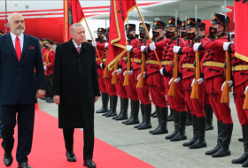 Le président turc effectue une visite officielle en Albanie