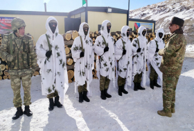 De nouvelles installations militaires mises en service dans la région de Kelbédjer