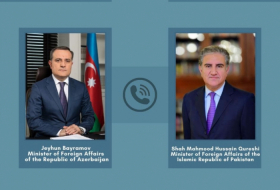 Les ministres des Affaires étrangères azerbaïdjanais et pakistanais s’entretiennent au téléphone