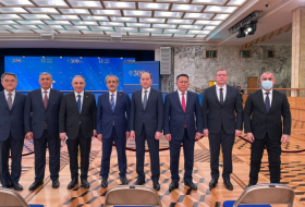 Le procureur général d'Azerbaïdjan rencontre ses homologues turc et russe à Moscou