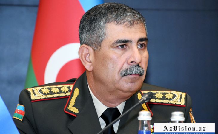  Le ministre azerbaïdjanais de la Défense va effectuer une visite officielle en Iran 