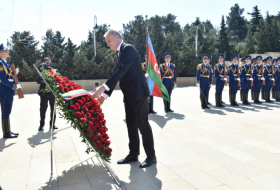 Le président lituanien rend hommage aux martyrs azerbaïdjanais