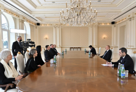   Le président Ilham Aliyev a reçu une délégation conduite par le président du Parlement estonien  