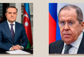  Djeyhoun Baïramov et Lavrov ont discuté de la mise en œuvre des déclarations tripartites 