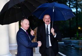  Les présidents de l'Azerbaïdjan et de la Russie s'entretiennent à Sotchi - Photos