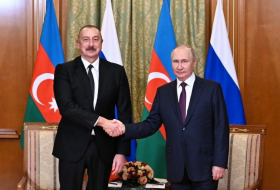  Ilham Aliyev reçoit un coup de fil du président russe Vladilmir Poutine 