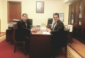 Hikmet Hadjiyev a rencontré l'ambassadeur d'Iran en Azerbaïdjan