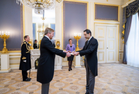 L'ambassadeur d'Azerbaïdjan présente ses lettres de créance au roi des Pays-Bas