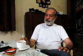  Arménien syrien qui a déménagé à Khankendi :  « Je garde des armes chez moi »  