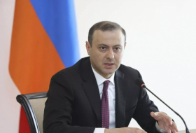  Grigoryan: Il existe deux versions du texte du traité de paix à signer avec l'Azerbaïdjan 