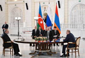   Il n'y aura pas de réunion trilatérale Azerbaïdjan-Russie-Arménie, selon le Kremlin  