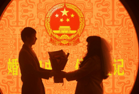 Le nombre de mariages est tombé à un plus bas record en 2022 en Chine