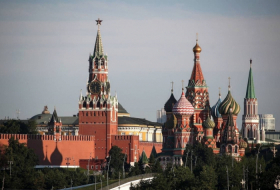  Moscou maintient le contact avec Bakou et Erevan (Kremlin)  