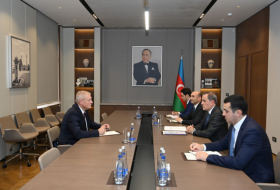 Le chef de la diplomatie azerbaïdjanaise rencontre le nouvel ambassadeur de la République de Lettonie