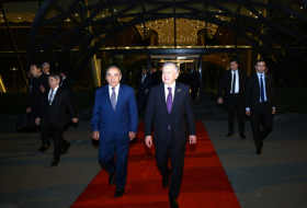 Le président ouzbek termine sa visite de travail en Azerbaïdjan