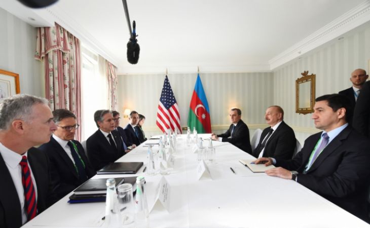   Le président Ilham Aliyev rencontre le secrétaire d’Etat américain Antony Blinken à Munich  