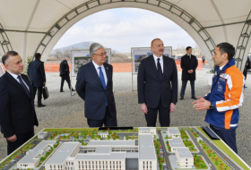 Ilham Aliyev et Jomart Tokaïev prennent connaissance du projet de l’Hôpital central régional à Fuzouli