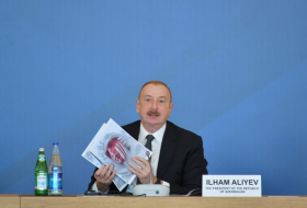 Aliyev: L'acte de vandalisme contre la statue de Natavan en France est une démonstration de double standard 