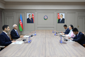 Le vice-Premier ministre azerbaïdjanais rencontre l’ambassadrice de Chine