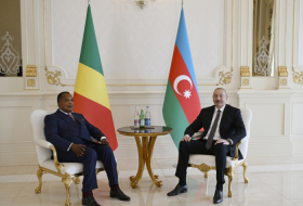 Les présidents Ilham Aliyev et Denis Sassou-Nguesso font des déclarations à la presse