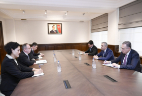  Samir Nouriyev rencontre le directeur général du Département régional d'Asie centrale et occidentale de la BAD  