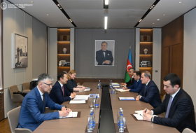 Le chef de la diplomatie azerbaïdjanaise s'entretient avec le secrétaire général de la CICA 