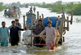 Pakistan: les pluies torrentielles font près de 100 morts