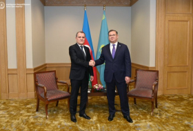   Les ministres des Affaires étrangères de l'Azerbaïdjan et du Kazakhstan se réunissent  