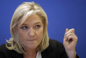 Vingt-cinq prix Nobel d'économie contre Marine Le Pen
