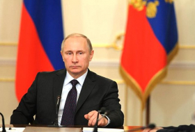 Poutine exhorte l`Arménie et l`Azerbaïdjan à cesser le feu  