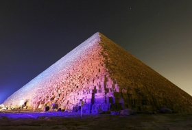 La pyramide de Khéops recèle-t-elle une chambre secrète ?