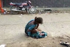 Inde : une adolescente de 17 ans obligée d'accoucher à quelques mètres de l'hôpital - VIDEO