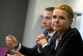 Danemark : une ministre écrase des migrants avec sa voiture