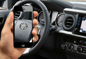Toyota transforme le smartphone en clé de voiture et veut révolutionner l`autopartage