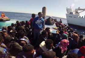 Près de 4.000 migrants sauvés en deux jours dans le canal de Sicile