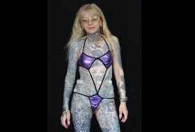 La femme la plus tatouée de France est morte à l`âge de 62 ans